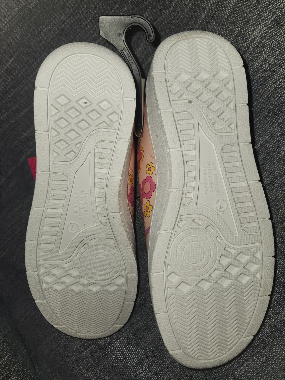 Barbie Pink & White Floral Low-Top Sneakers - Picture 4 of 5